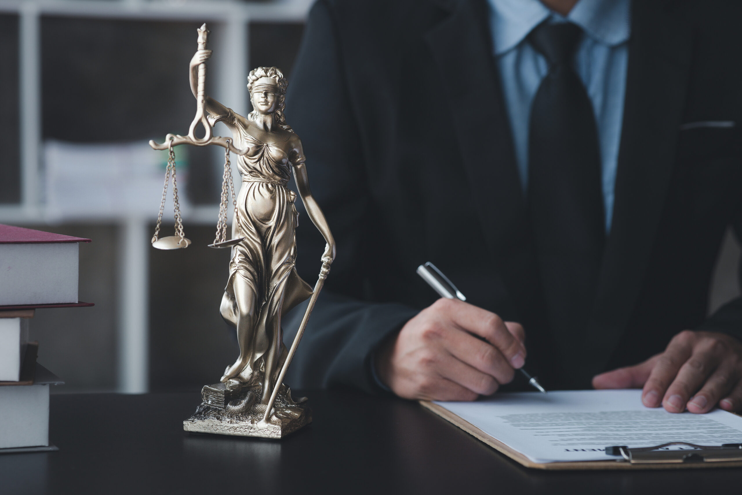 Lawyer Concepts To Testify To Clients And To Provide Counseling